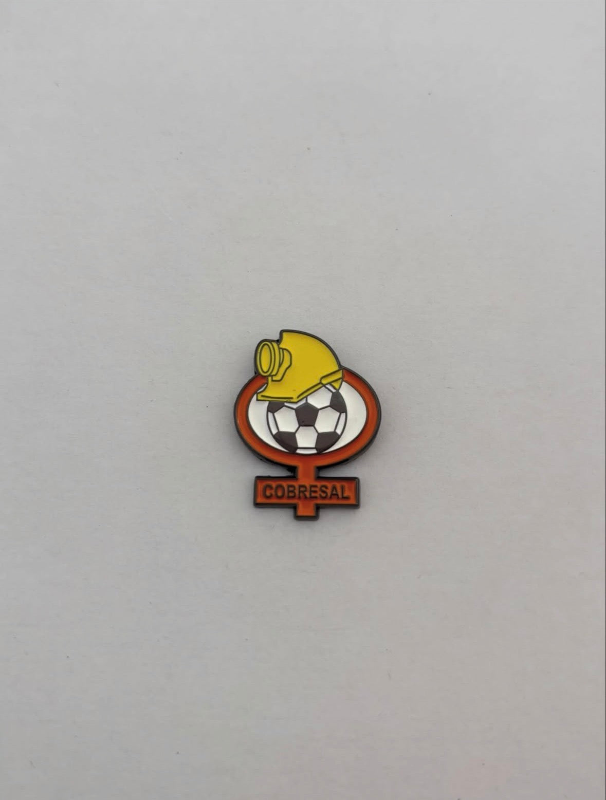 Pin Cobresal escudo