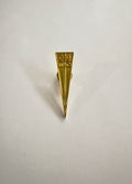 Pin Universidad Católica escudo dorado