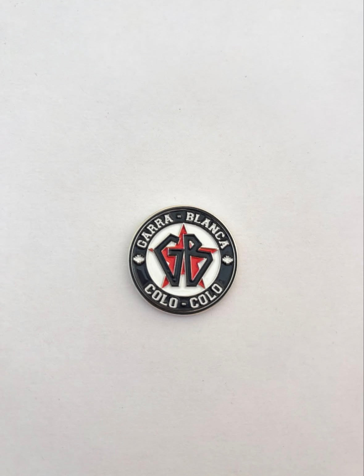 Pin Colo-Colo logo Garra Blanca