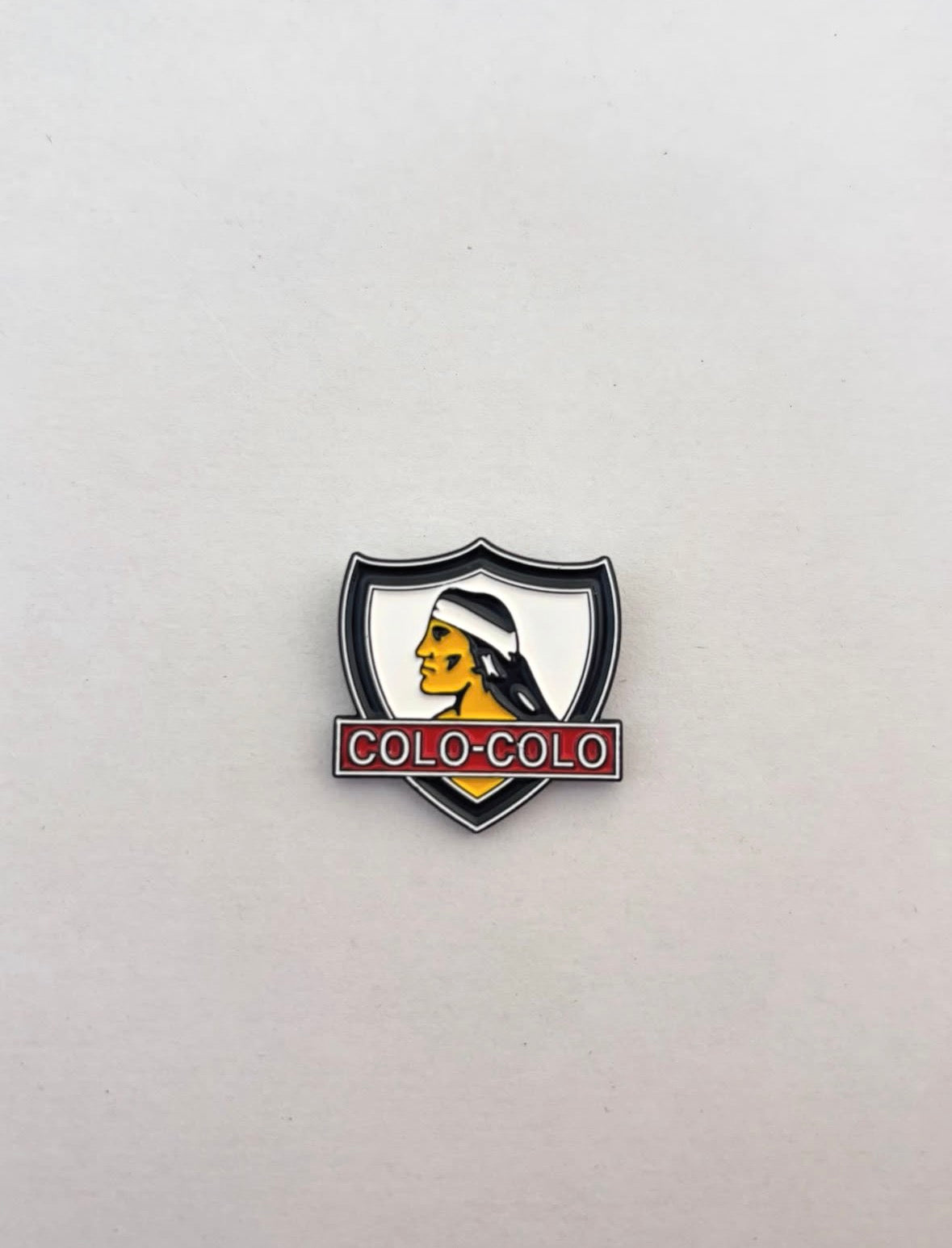 Pin Colo-Colo escudo 1992